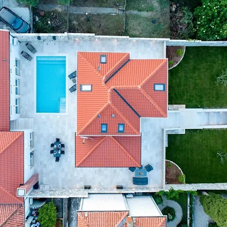 Villa Arilobos 5 Bedrooms Pool Central וילה דוברובניק