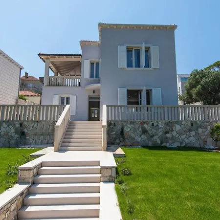 Villa AriLobos 5 Bedrooms Pool Central * Dubrovnik